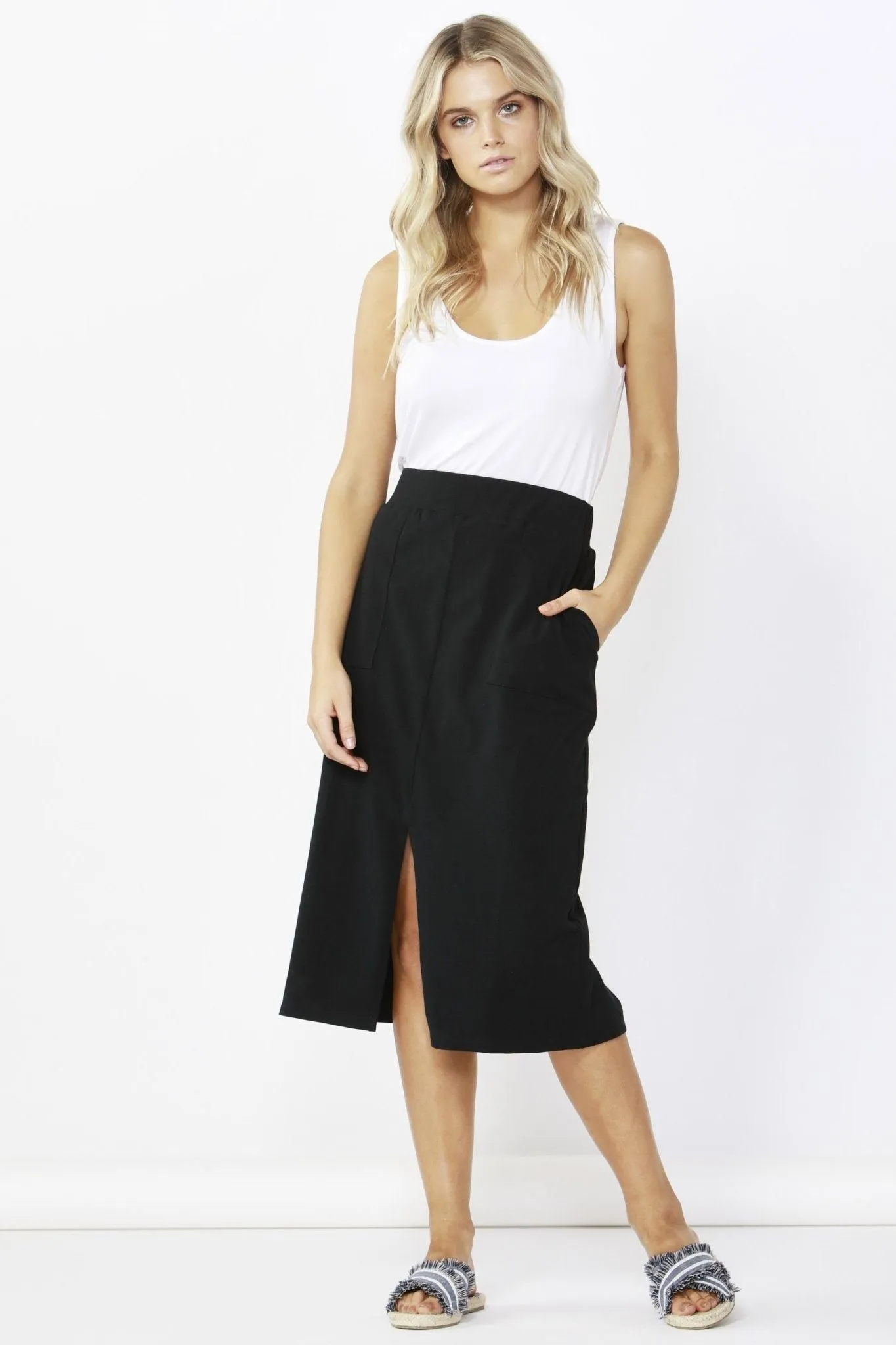 Betty Basics Kristen Skirt in Black