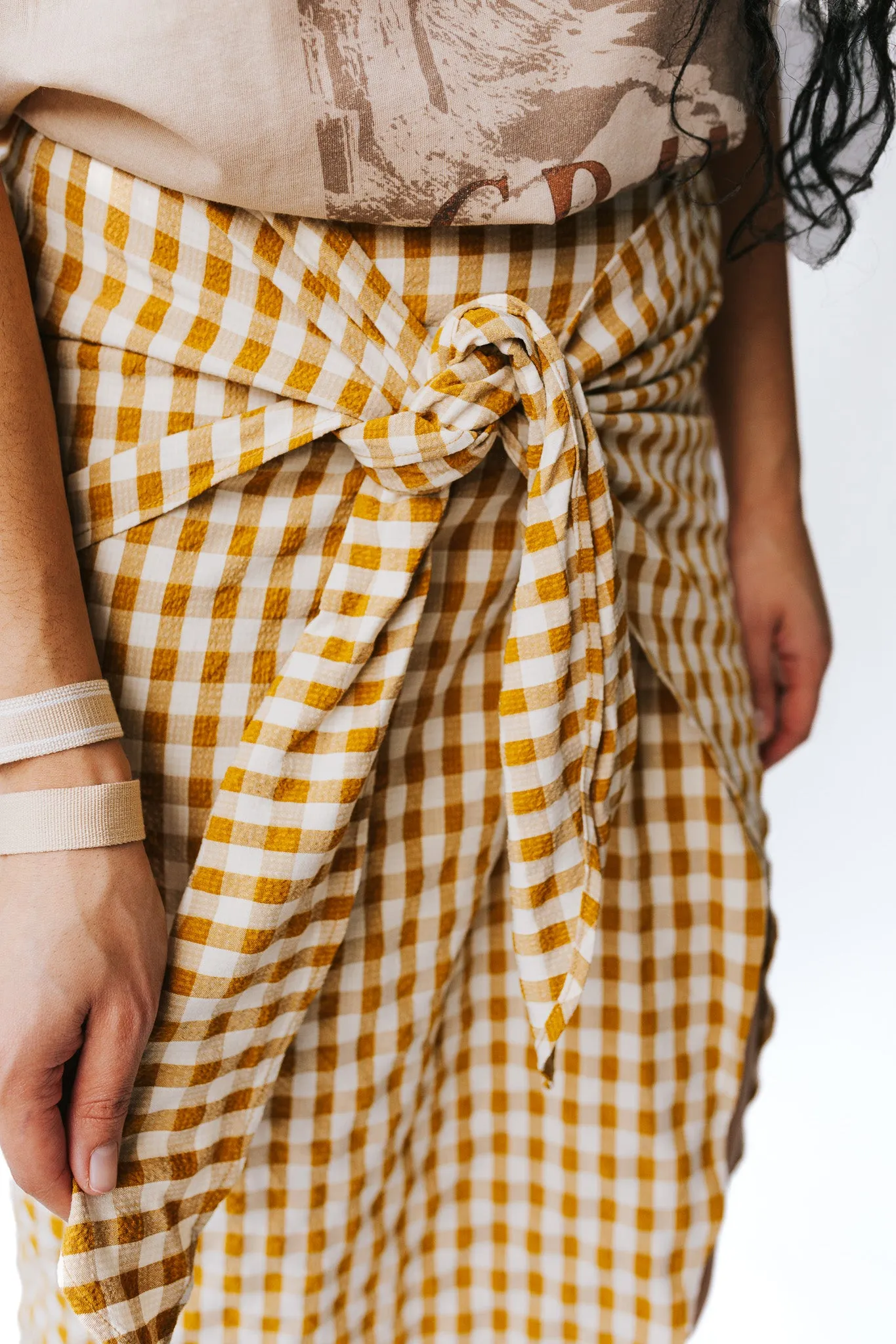 The Yancy Gingham Patterned Skirt in Mustard   White