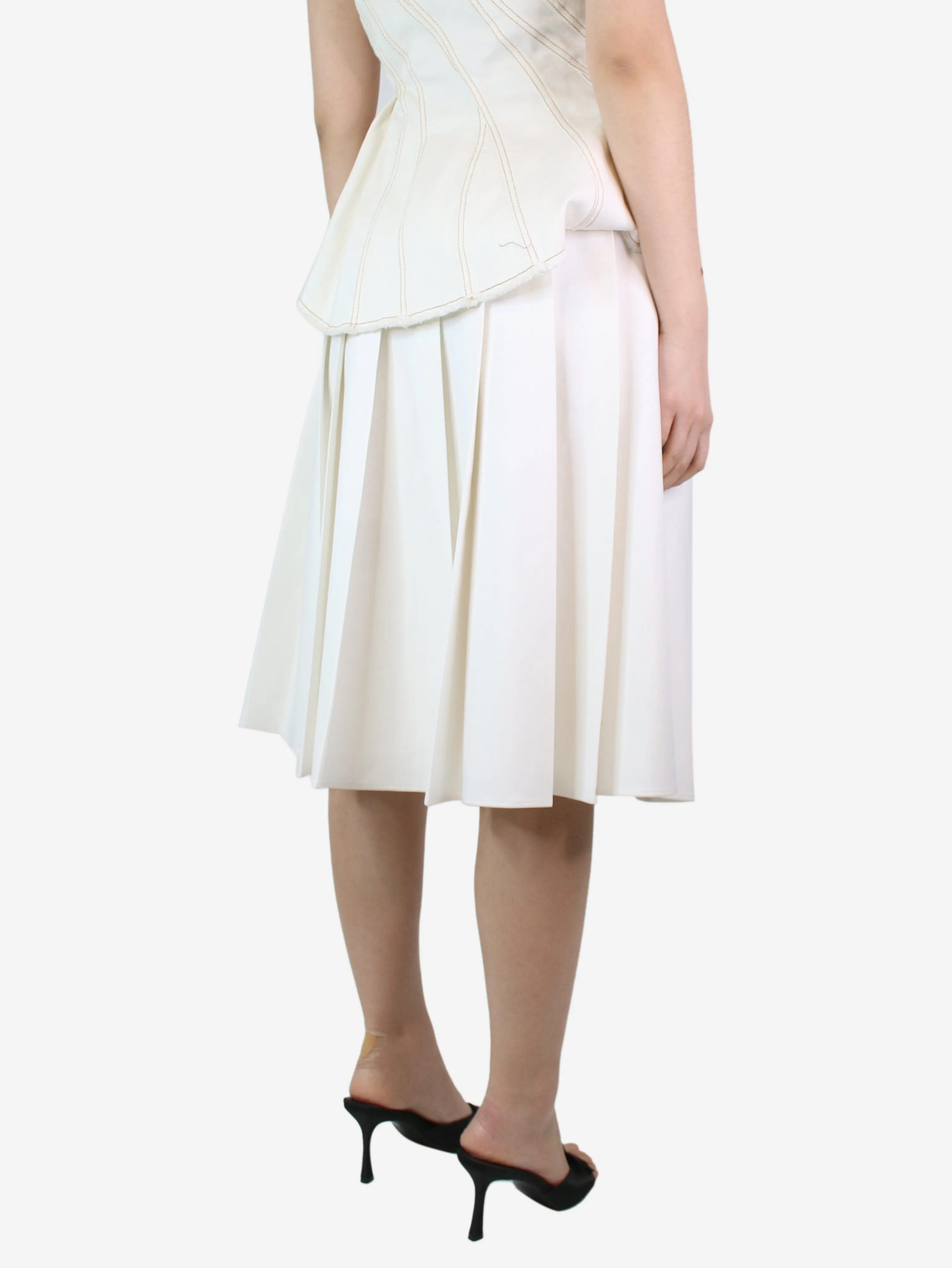 White pleated skirt - size L